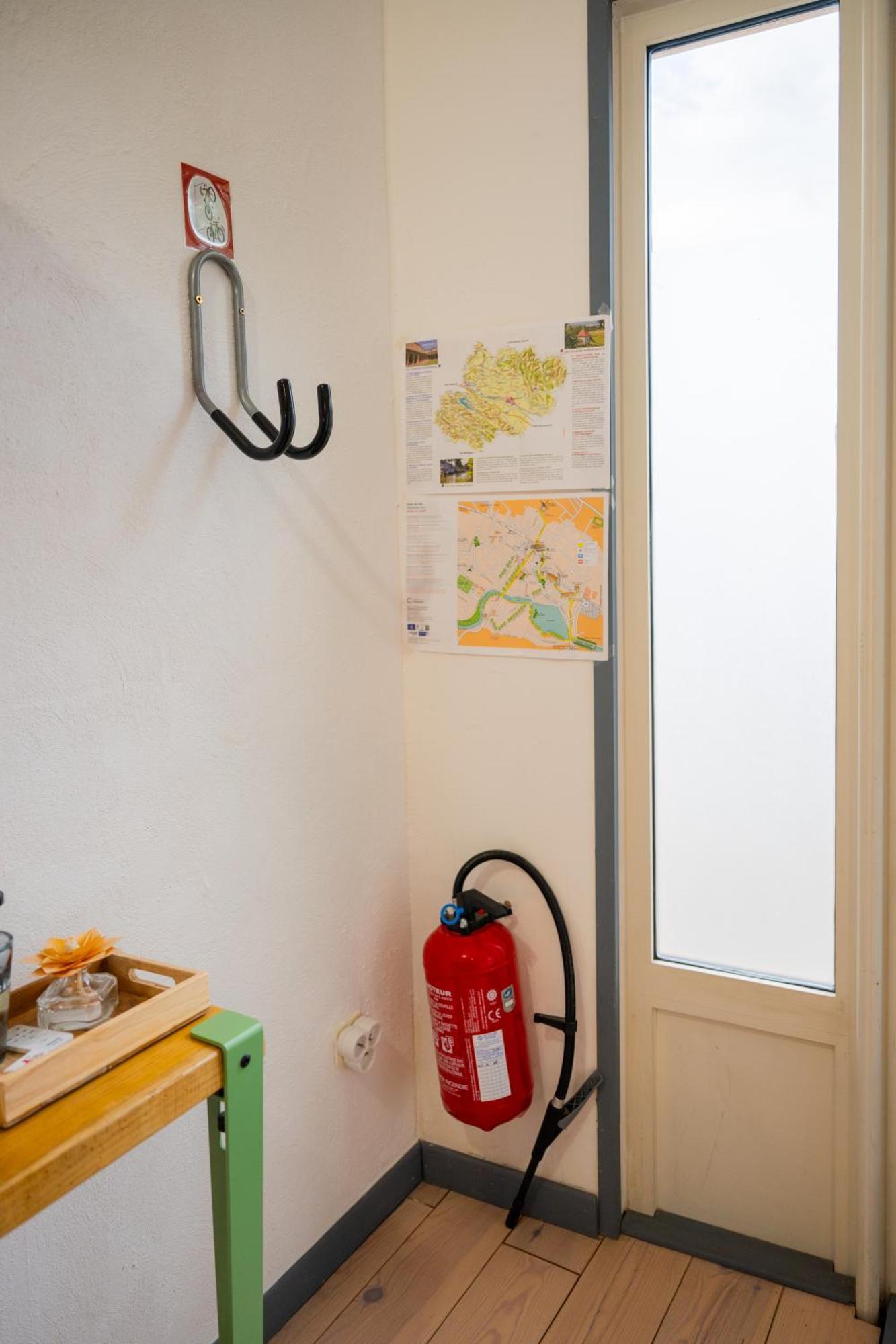 דירות קסטלנודארי Chez La Fille De L Eclusier מראה חיצוני תמונה